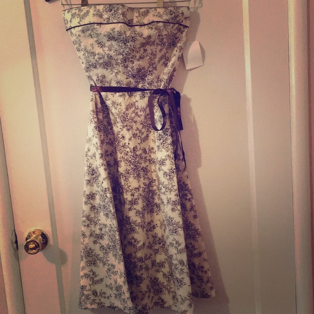 Strapless dress